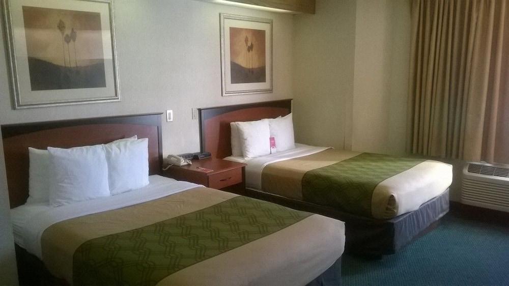 Econo Lodge North Academy Колорадо Спрингс Екстериор снимка