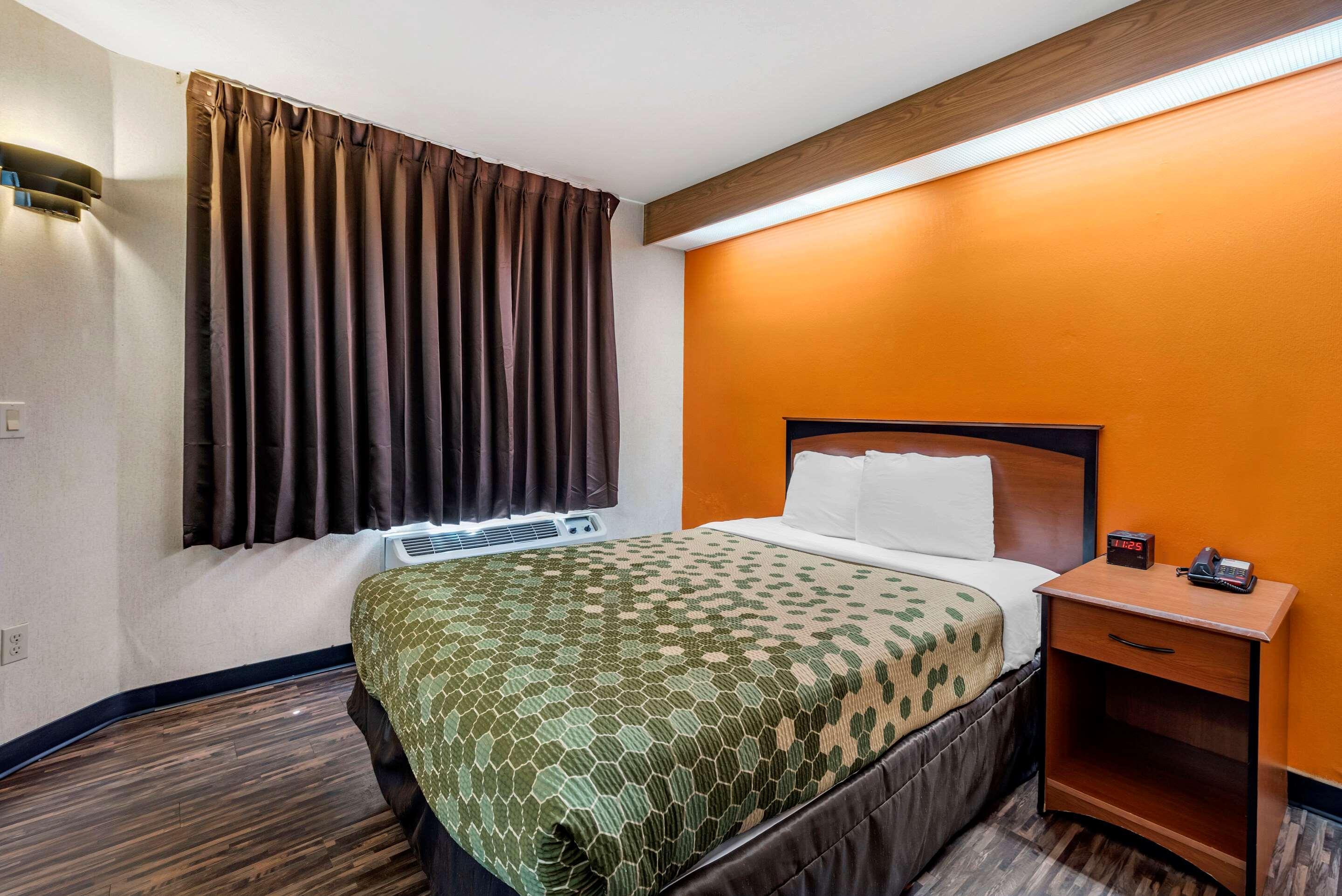 Econo Lodge North Academy Колорадо Спрингс Екстериор снимка