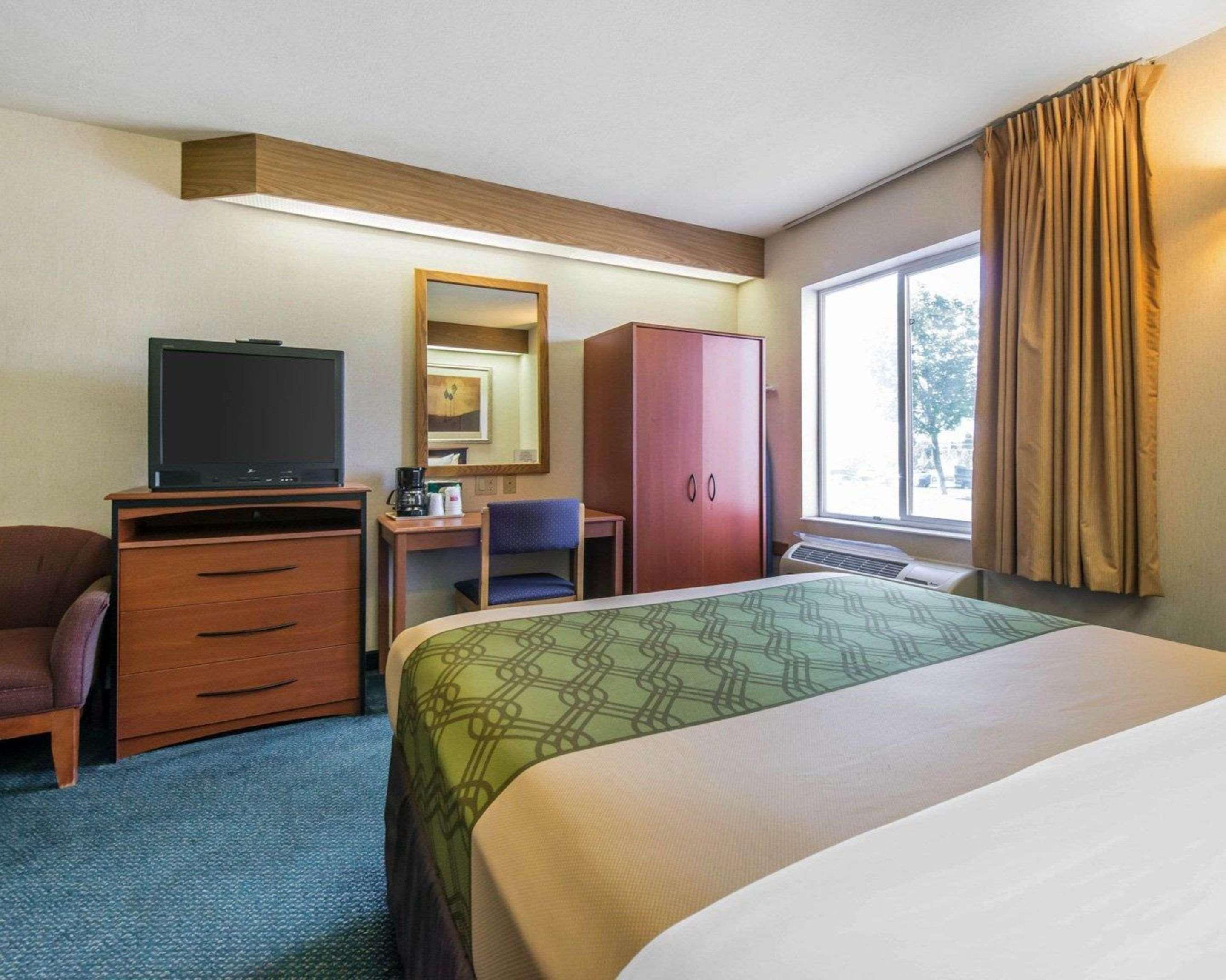 Econo Lodge North Academy Колорадо Спрингс Екстериор снимка