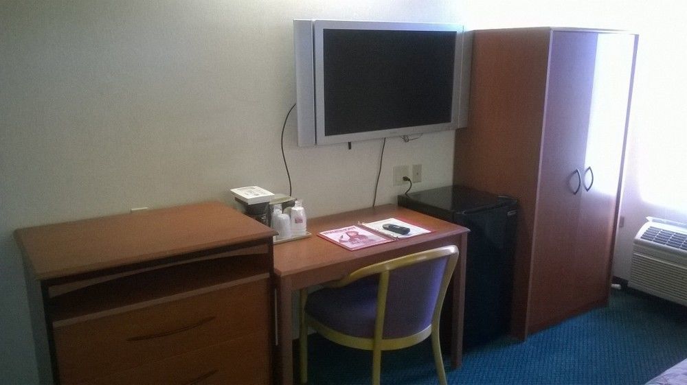 Econo Lodge North Academy Колорадо Спрингс Екстериор снимка